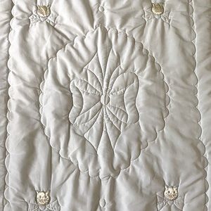 Vintage 50’s 60’s  puffy Crib Quilt Cat Appliqué